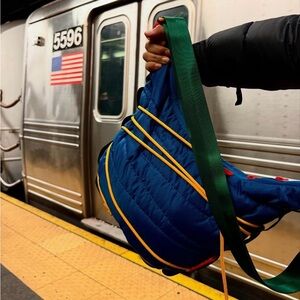 ISO!! Moonbag 7L in Prism